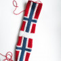 Norgesflagg av Rito Krea - Flagg Strikkeoppskrift 14x10cm