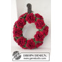 Christmas in Bloom by DROPS Design - Julekrans med blomster Hekleoppskrift 22 cm