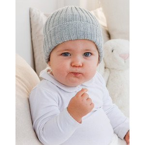 Little Pearl Hat by DROPS Design - Baby Lue Strikkeoppskrift str. 0/1 mdr - 3/4 år