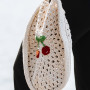 Rund Strandveske med Kirsebær av Rito Krea - Veske Hekleoppskrift 40 cm
